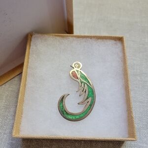 Elegant Green and Silver Bird Pendant